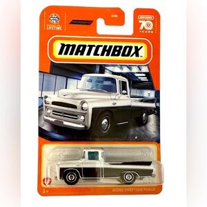 NWT Matchbox DODGE SWEPTSIDE PICKUP